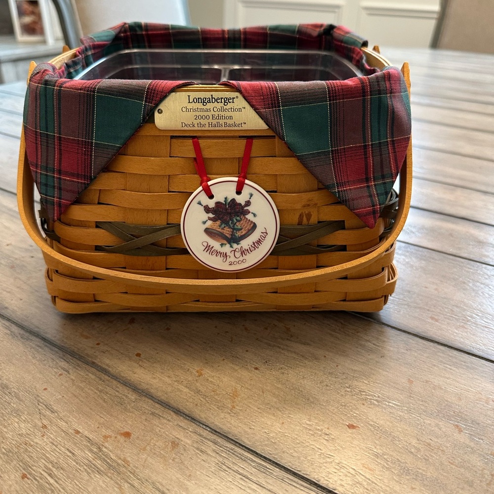 Longaberger Basket with Festive Plaid Lining - Deck The Halls 2000 Basket